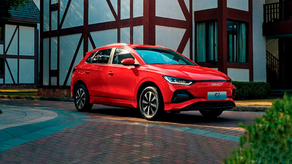 BYD E2