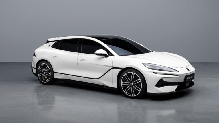 Denza Z9GT