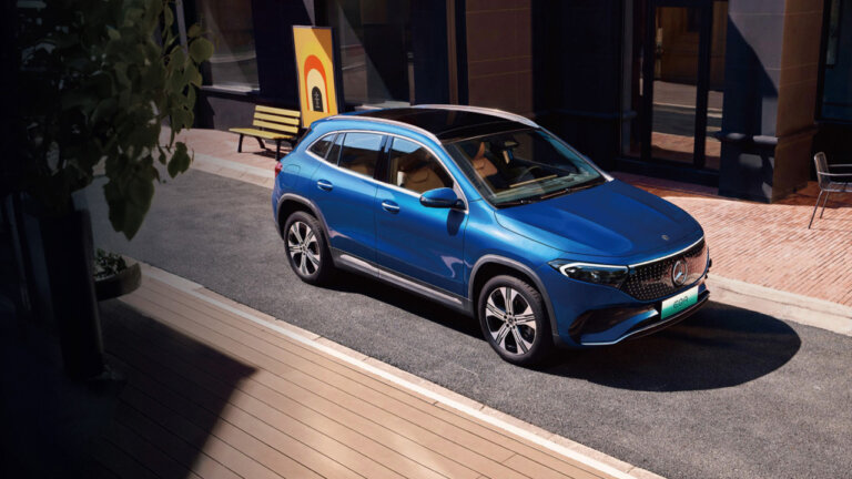 Mercedes Benz EQA 2025
