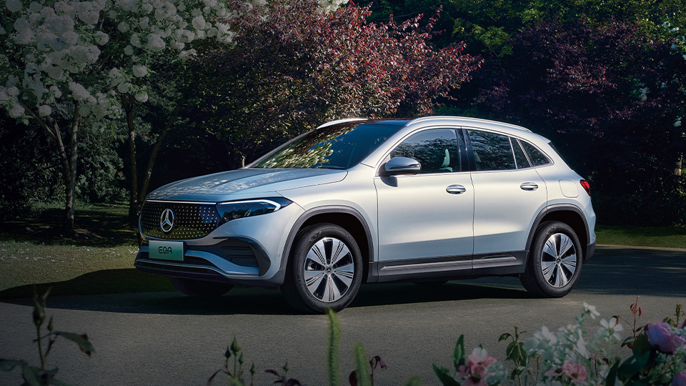 Mercedes Benz EQA 2025