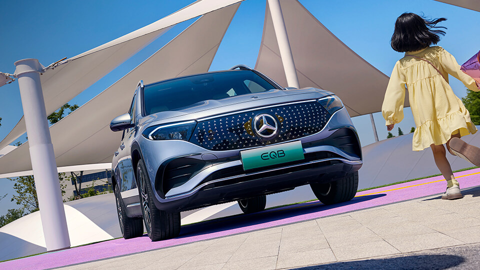 Mercedes Benz EQB 2025